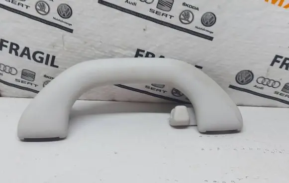 Volkswagen PASSAT B6 Rear interior roof grab handle 1K0857607J