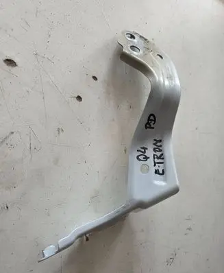 Audi Q4 Sportback e-tron Fender mounting bracket 893821136