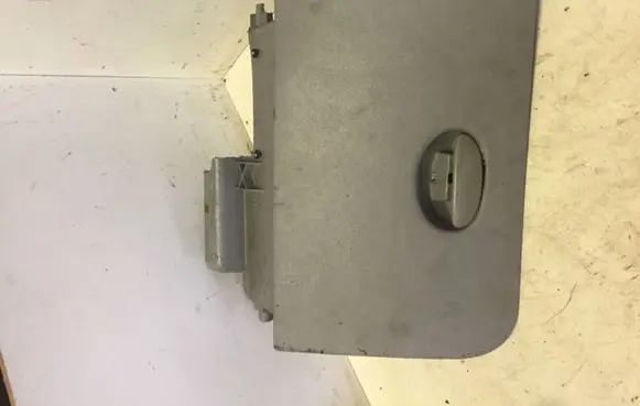 Citroen Xsara Picasso Glove box lid/cover 9638006677