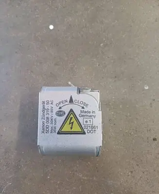 Renault Scenic II - Grand scenic II Headlight ballast module Xenon 5DD00831950