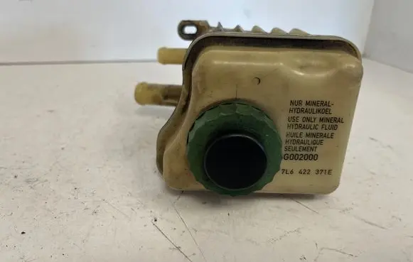 Audi Q7 4L Power steering fluid tank/reservoir 7L6422371E
