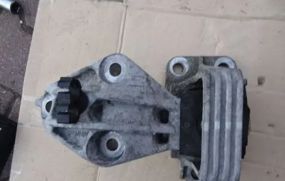 Renault Scenic III - Grand scenic III Engine mount vacuum valve 1222222222