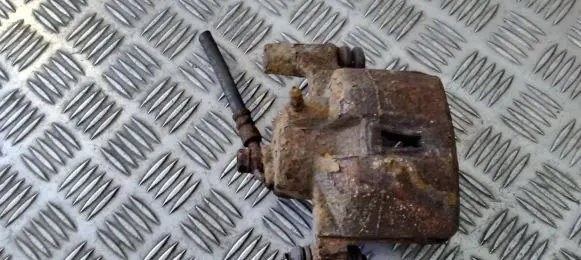 Lexus RX 300 Rear brake caliper