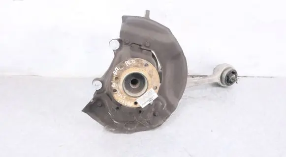 BMW 6 E63 E64 Front wheel hub spindle knuckle 6762018 31216762018 2347986