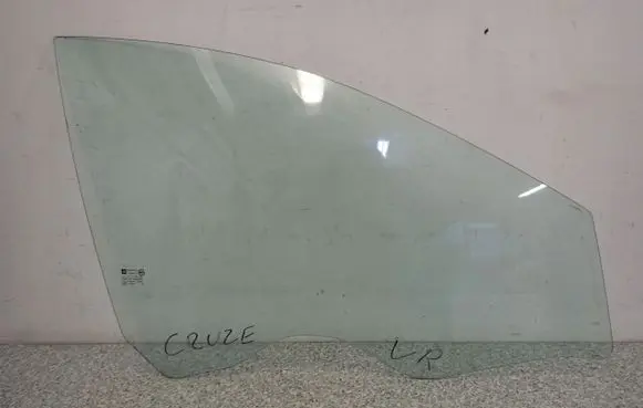 Chevrolet Cruze Sliding door window/glass 