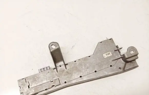 Mercedes-Benz E W211 Antenna control unit 4019104360A