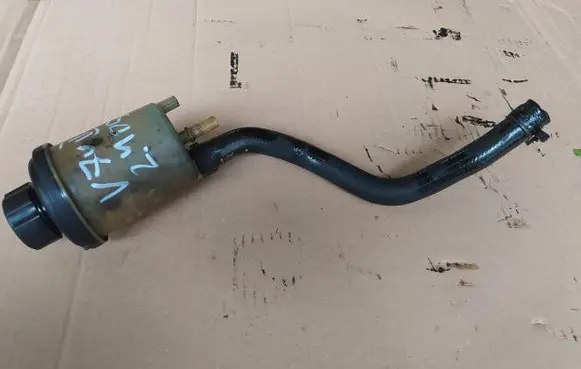 Volvo S80 Power steering fluid tank/reservoir 6G91-3R700-BC