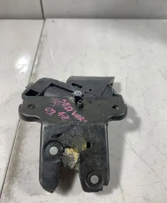 Audi A4 S4 B6 8E 8H Tailgate lock latch 4F5827505