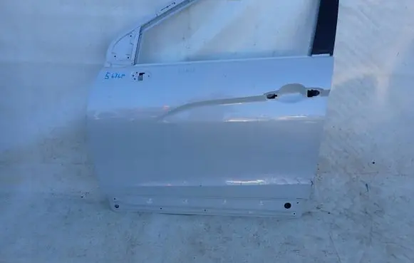 Mitsubishi Eclipse Cross Front door