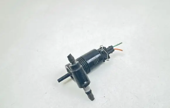 Nissan Note (E11) Windscreen/windshield washer pump 30097 060308