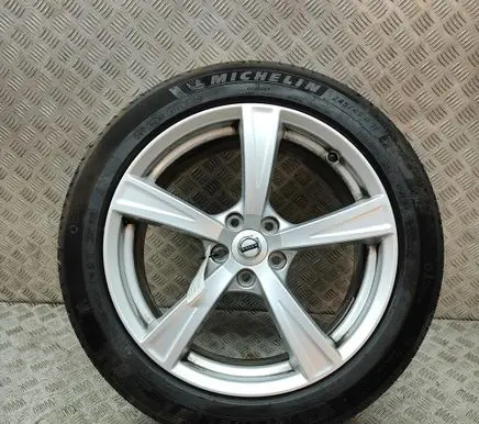 R18 alloy rim