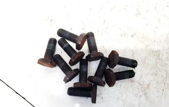 Opel Vectra B Nuts/bolts 