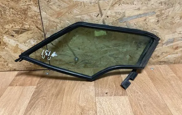 Mercedes-Benz A W168 Front door vent window glass four-door 43R001057 DOT27M23100AS2