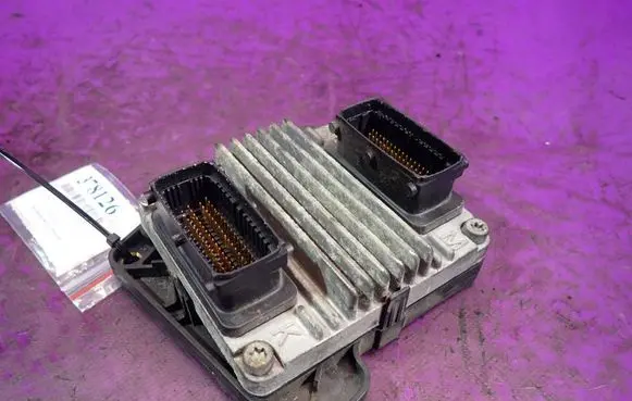 Opel Zafira A Engine control unit/module ECU 