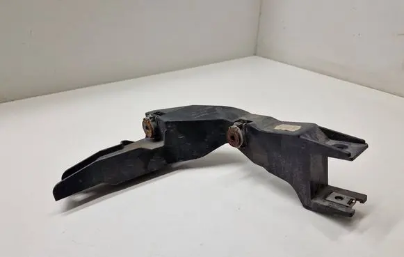 BMW i3 Headlight/headlamp mounting bracket 7331556