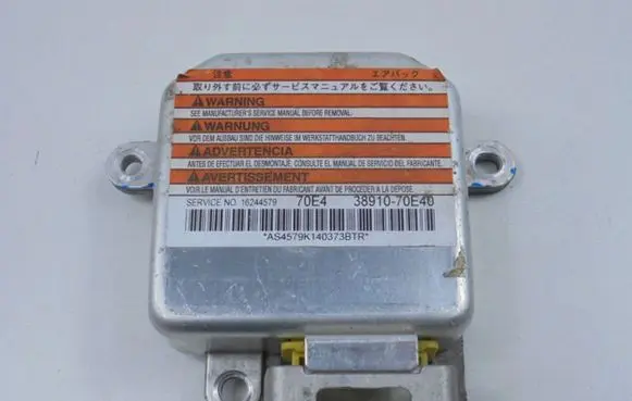 Suzuki Grand Vitara I Airbag control unit/module 38910-70E40