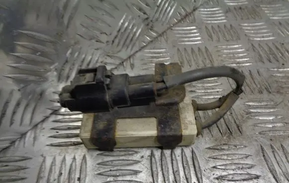 Toyota Yaris Coolant fan relay 246810-2851