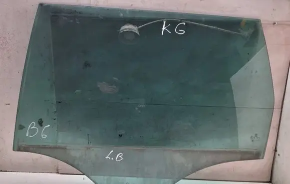 Volkswagen PASSAT B6 Rear door window glass 43R000118 A011404