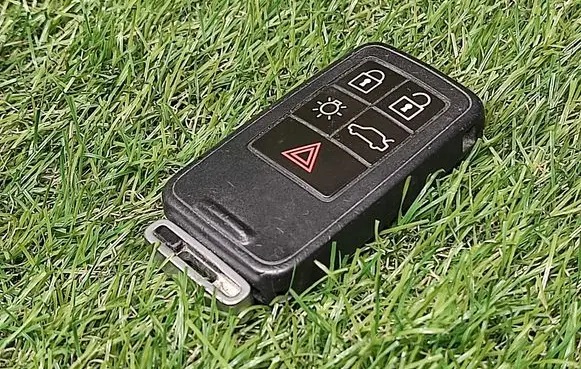 Volvo S60 Ignition key/card 30659607 5WK4926