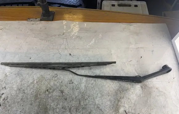 Jeep Grand Cherokee (WK) Windshield/front glass wiper blade 