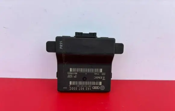 Volkswagen Golf V Gateway control module 1K0907530C