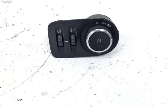 Opel Zafira C Light switch 13294818