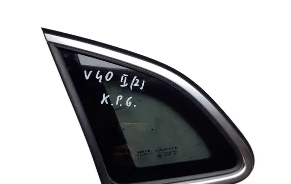 Volvo V40 Rear side window 31352336
