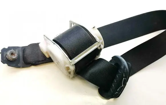 Opel Zafira A Rear seatbelt 90580905