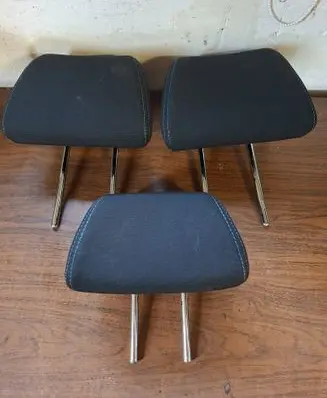 Peugeot 208 I Rear seat headrest 