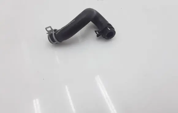 Mercedes-Benz GLC X253 C253 Engine coolant pipe/hose A2742001382