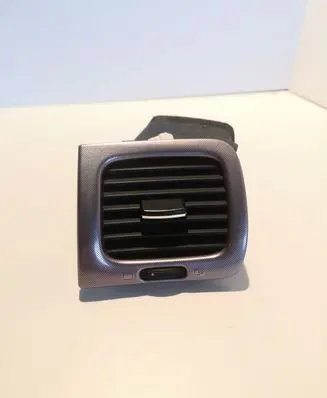 Peugeot 607 Dashboard side air vent grill/cover trim