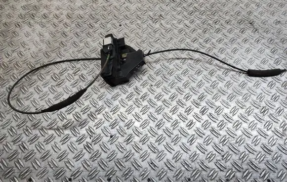 Nissan Juke I F15 Front door lock 
