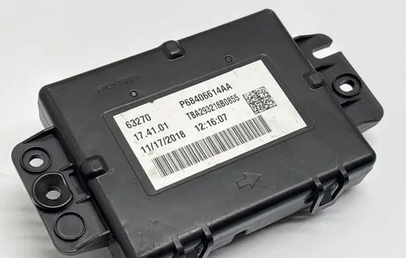 Chrysler Pacifica Air conditioning/heating control unit 63270 P68406614AA TBA293218B0855