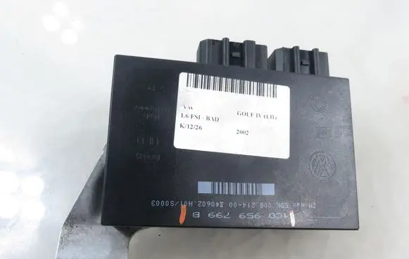 Volkswagen Golf IV Central body control module 1C0959799B