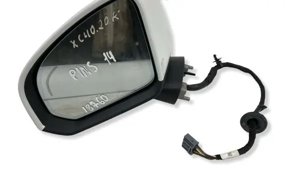 Volvo XC40 Front door electric wing mirror E11048506