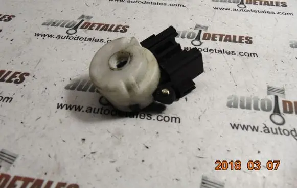 Toyota Avensis T220 Ignition lock contact 