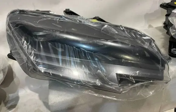 Ferrari SF90 Stradale Headlight/headlamp 882834