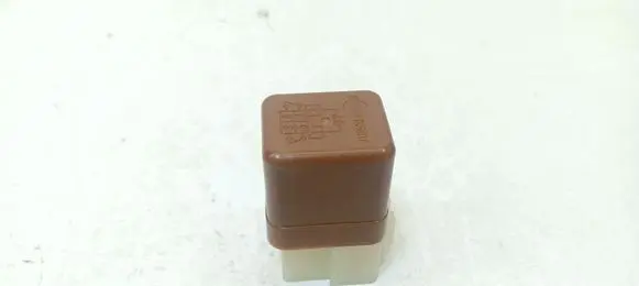 Nissan Qashqai Other relay 25230