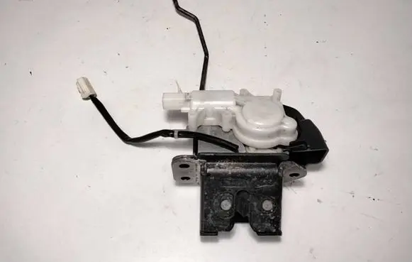 Mazda CX-7 Tailgate/trunk/boot lock/catch/latch B6701