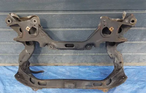 Mercedes-Benz CLS C219 Front subframe WOZEK219211