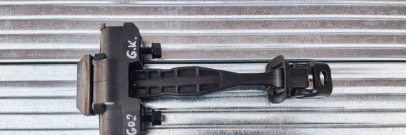 BMW X4 G02 Rear door check strap stopper 7390687