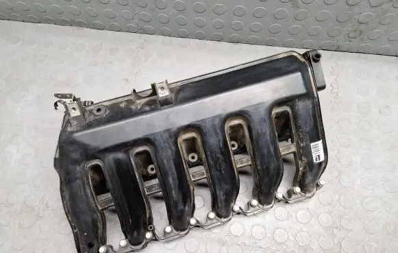 BMW X3 E83 Intake manifold 7790480