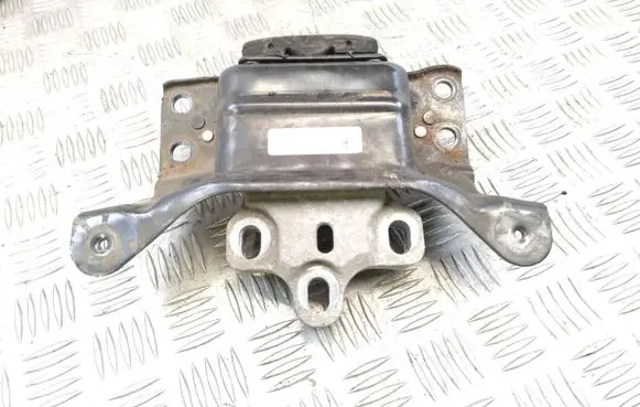 Skoda Octavia Mk3 (5E) Engine mount bracket 5Q0199555T 22012014