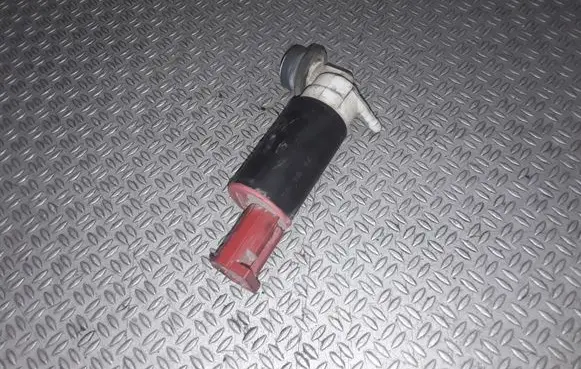 Toyota Avensis T250 Windscreen/windshield washer pump
