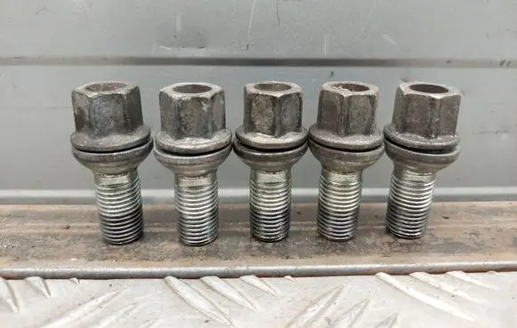 Audi A8 S8 D4 4H Nuts/bolts 