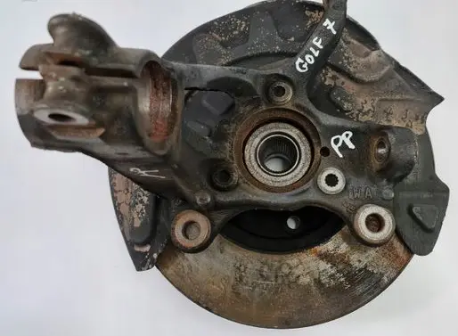 Volkswagen Golf VII Front wheel hub spindle knuckle 5Q0615312G