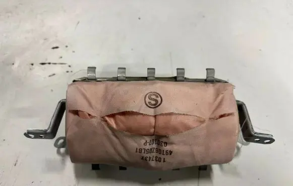 Lexus IS 220D-250-350 Passenger airbag 000257007KH3
