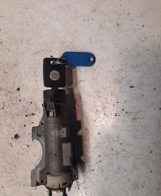 Audi A4 S4 B5 8D Ignition lock 4D0905851A
