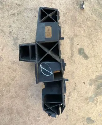 Audi Q5 SQ5 Front bumper mounting bracket 80A807283A