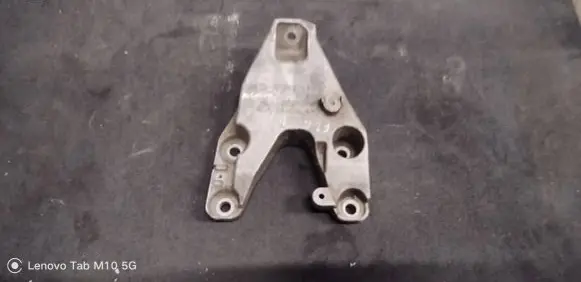 BMW X3 F25 Engine mounting bracket 22116784827